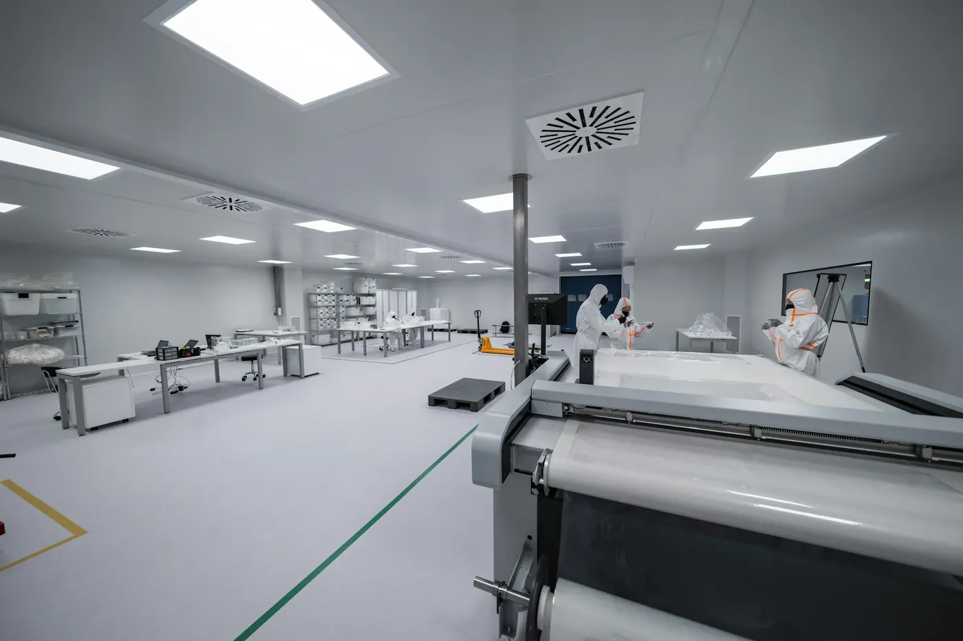 Cobot per assemblaggio flessibile in ambito farmaceutico